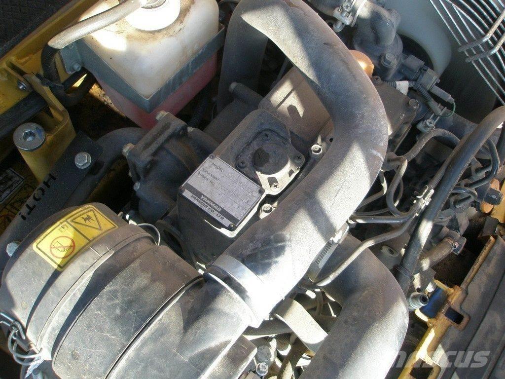 CAT 300.9 Miniescavadeiras