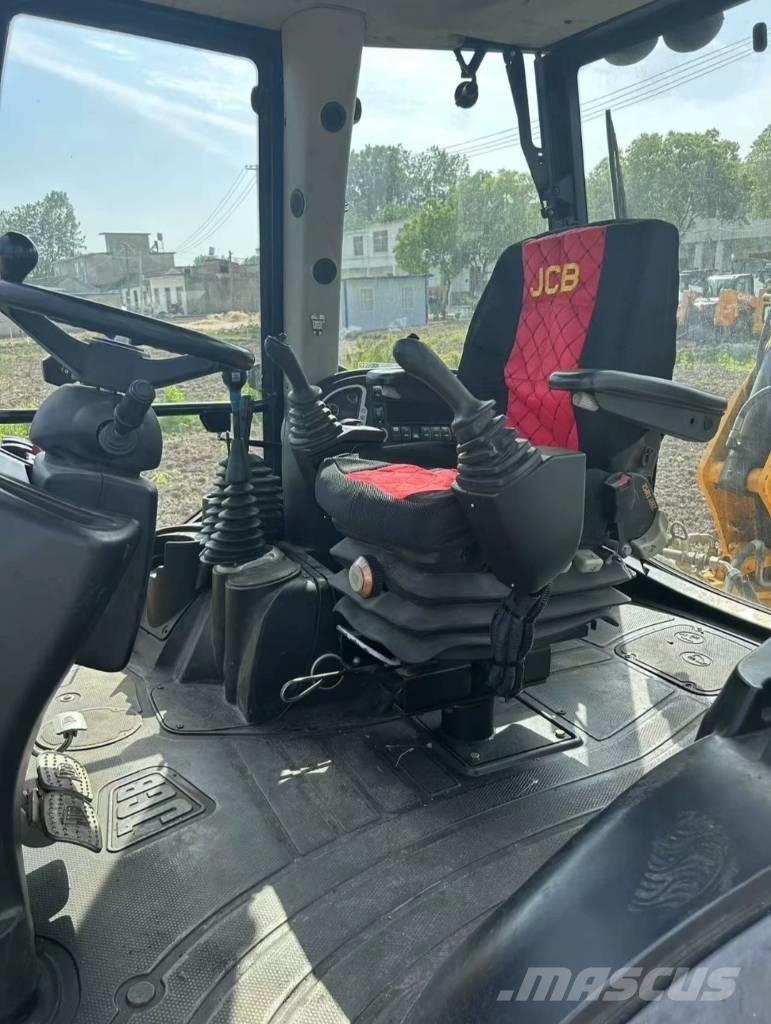 JCB 4 CX Retroescavadeiras