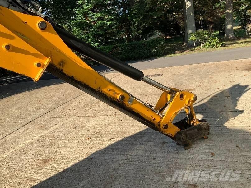 JCB 3CX Plus Retroescavadeiras