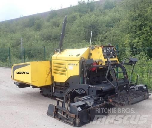 Bomag BF 223 C Espalhadoras de asfalto