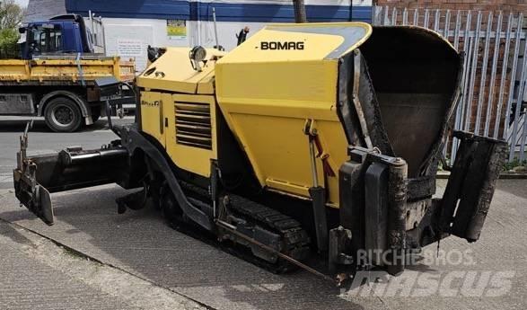 Bomag BF 223 C Espalhadoras de asfalto
