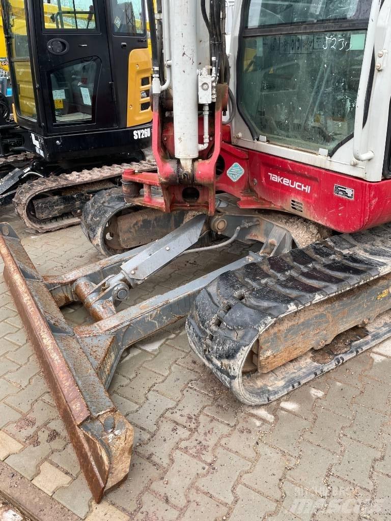 Takeuchi TB 260 Miniescavadeiras