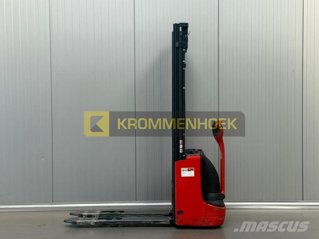 Linde L 10 Empilhador para operador externo