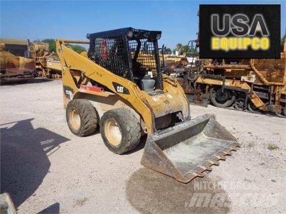 CAT 252B3 Minicarregadeiras