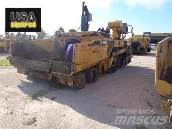 CAT AP-1000B Espalhadoras de asfalto