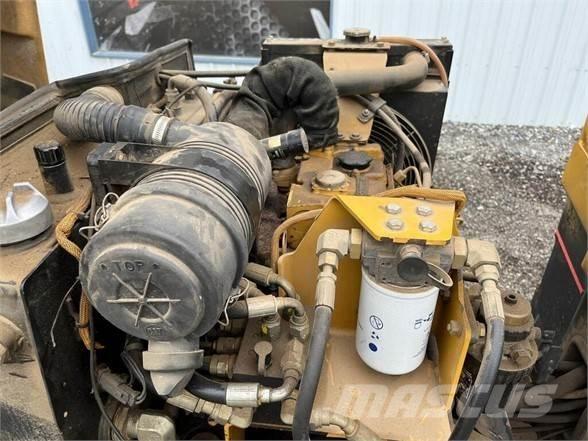 CAT CB-224E Cilindros Compactadores monocilíndricos