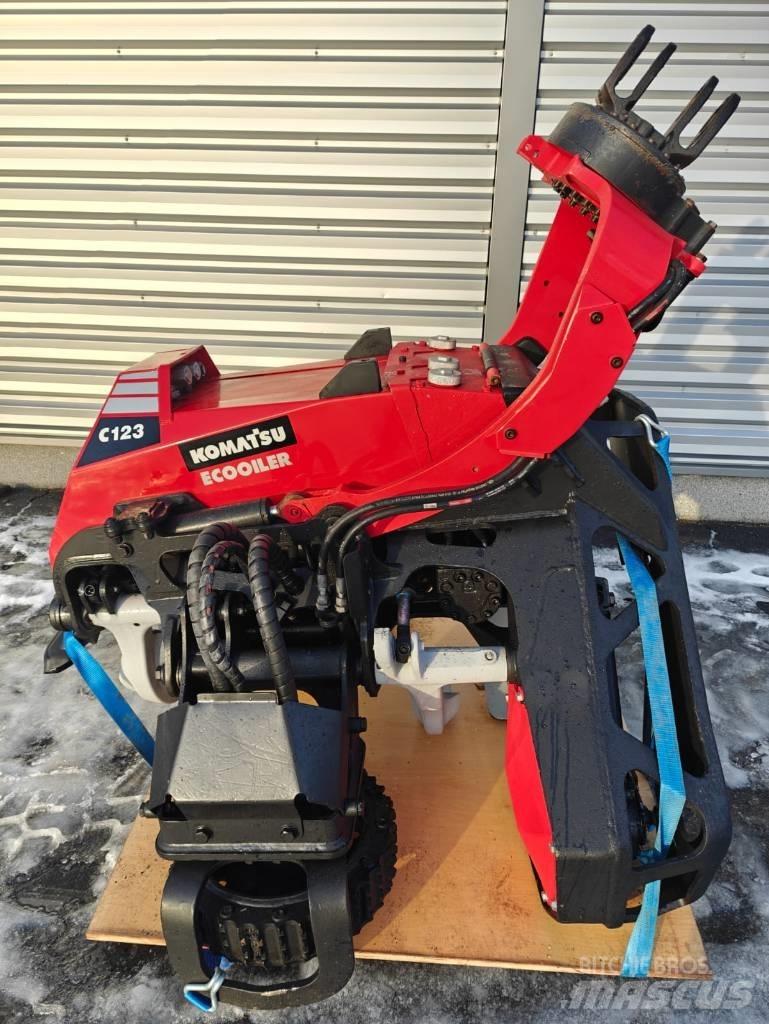 Komatsu C 123 Cabeças de ceifeiras