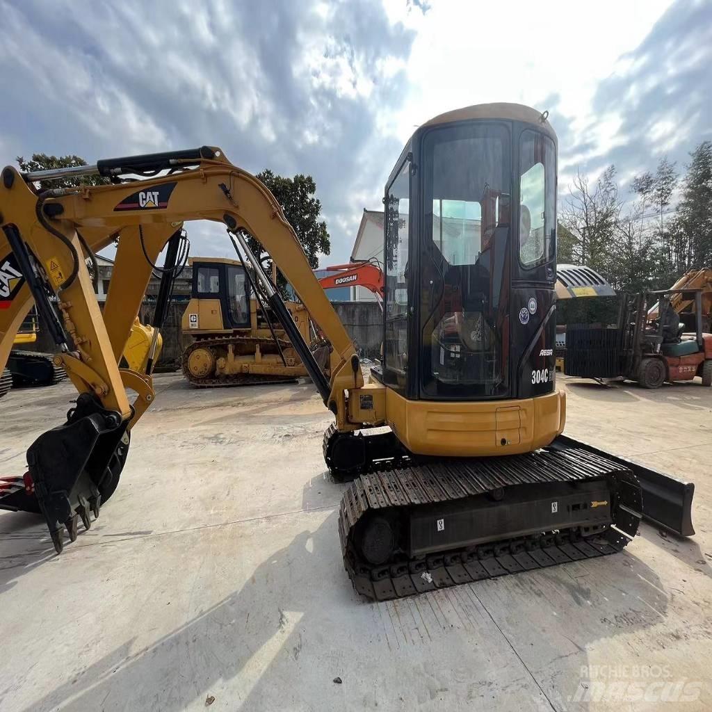 CAT 304 C Miniescavadeiras