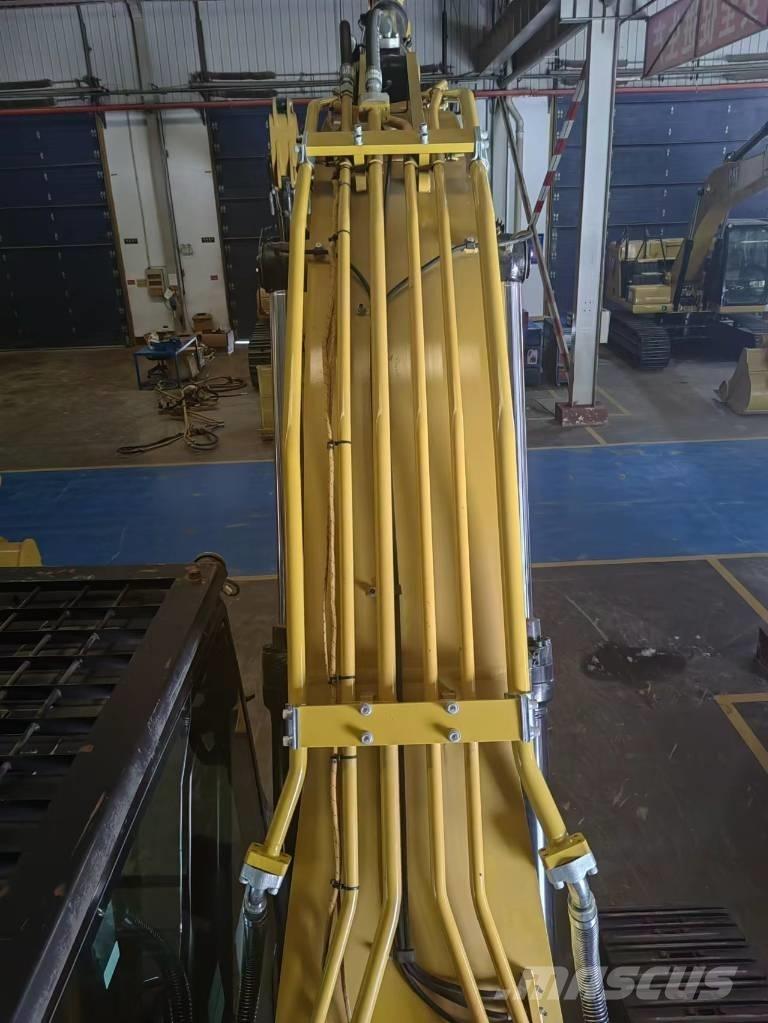 CAT 2020 CAT 323 Escavadoras de rodas