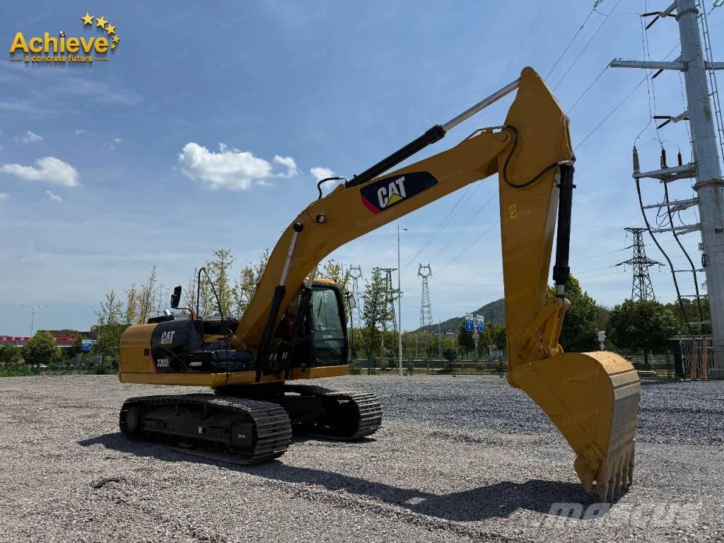 CAT 320 D2 Escavadeiras de esteiras