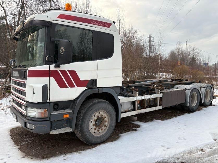 Scania G124 440 Camiões caixa desmontável com elevador de cabo