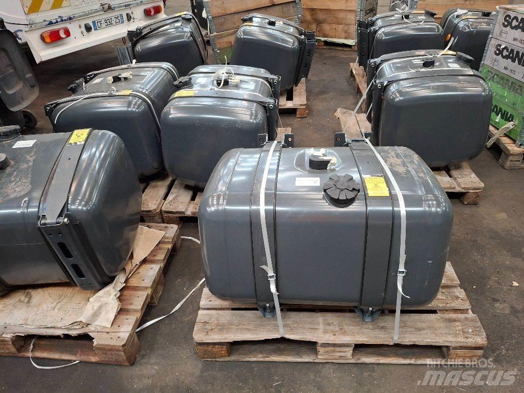 Mercedes-Benz 290L Tanques de combustível e aditivos