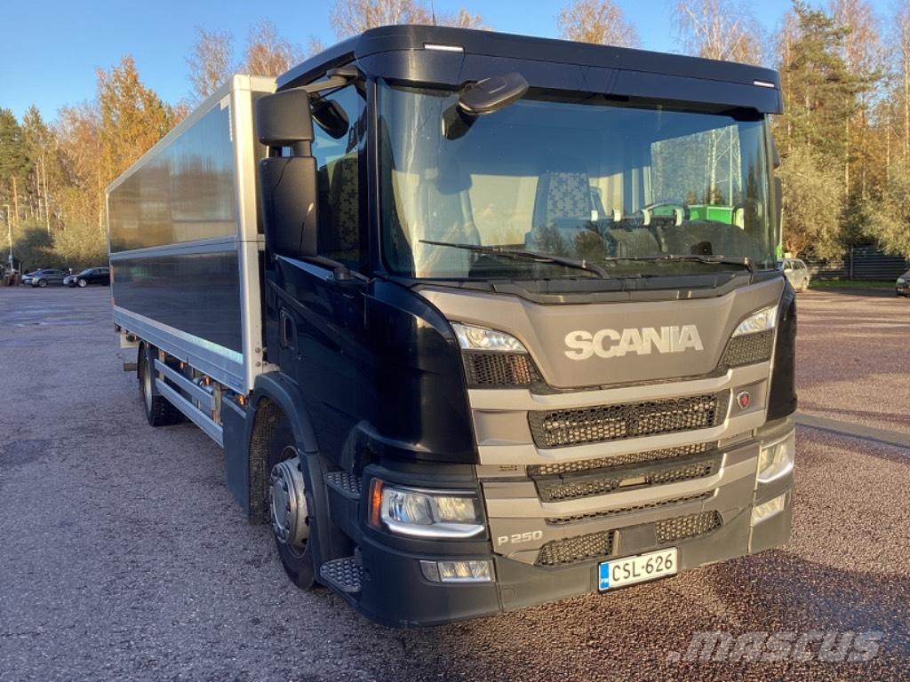 Scania P 250 Caminhões de caixa fechada