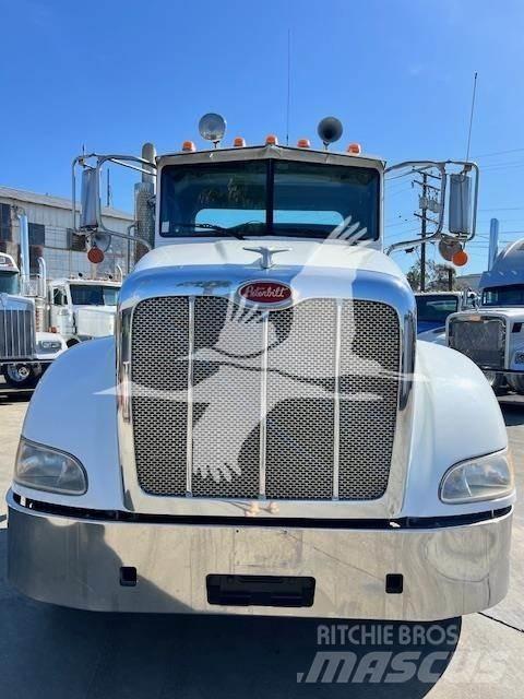 Peterbilt 384 Cavalos Mecânicos