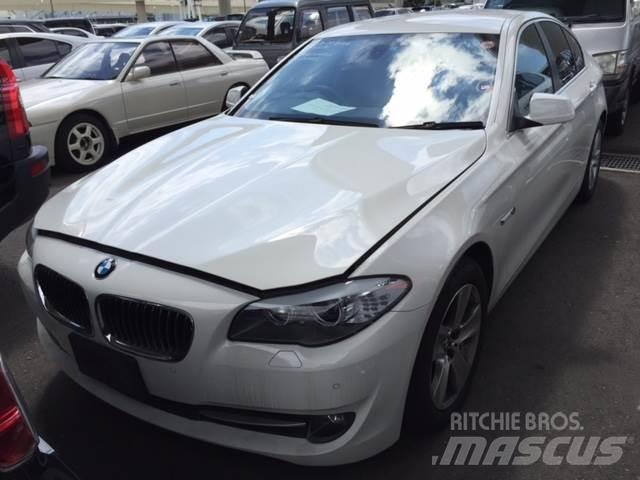 BMW 528i Automóvel