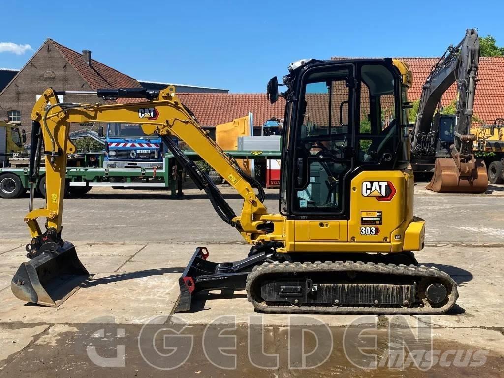 CAT 303 - 3 Buckets Miniescavadeiras