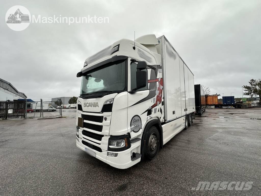Scania R 540 Caminhões de caixa fechada
