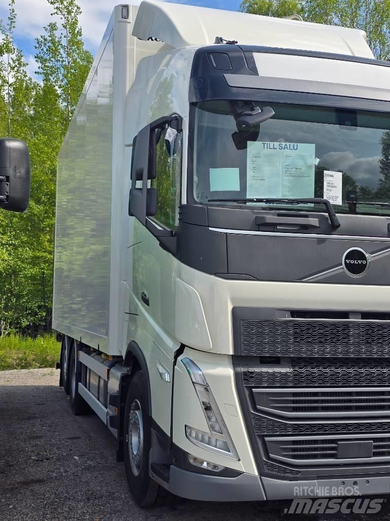 Volvo FH460 Caminhões de caixa fechada