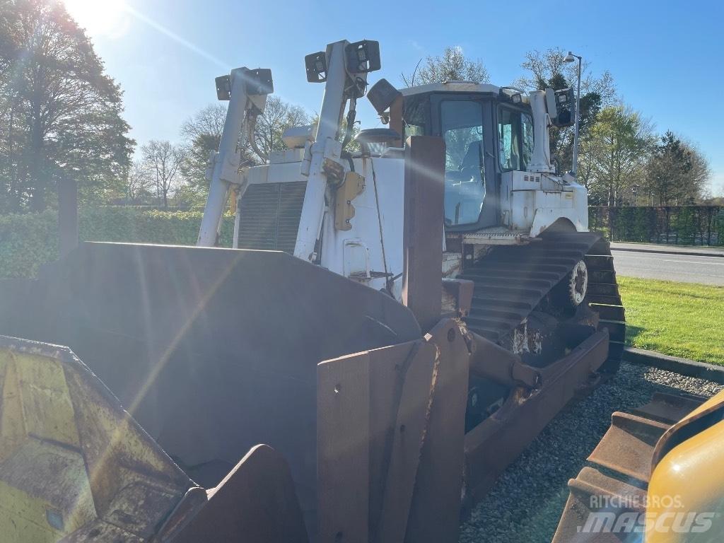 CAT D8T LGP Dozers - Tratores rastos