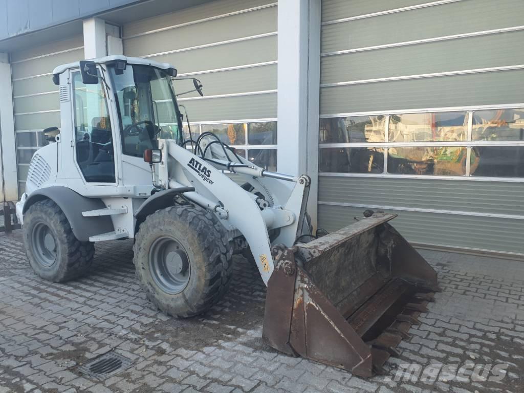 Atlas AR80 | PG + 4in1 Carregadeiras de rodas