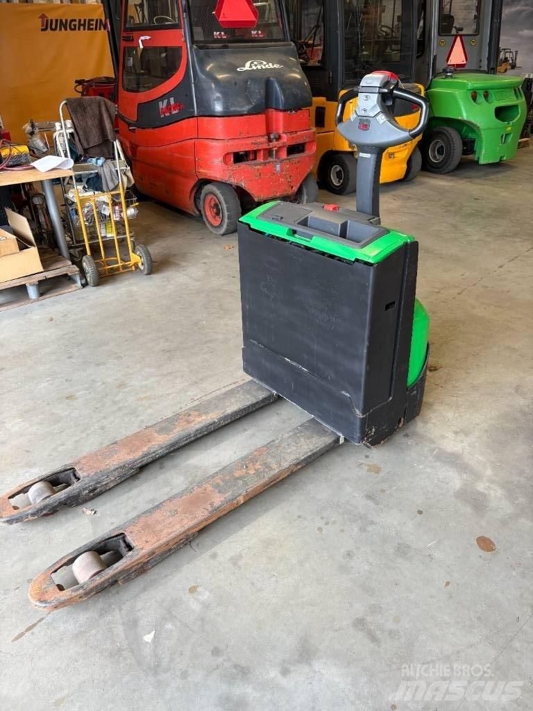 Cesab P 214 Porta palettes