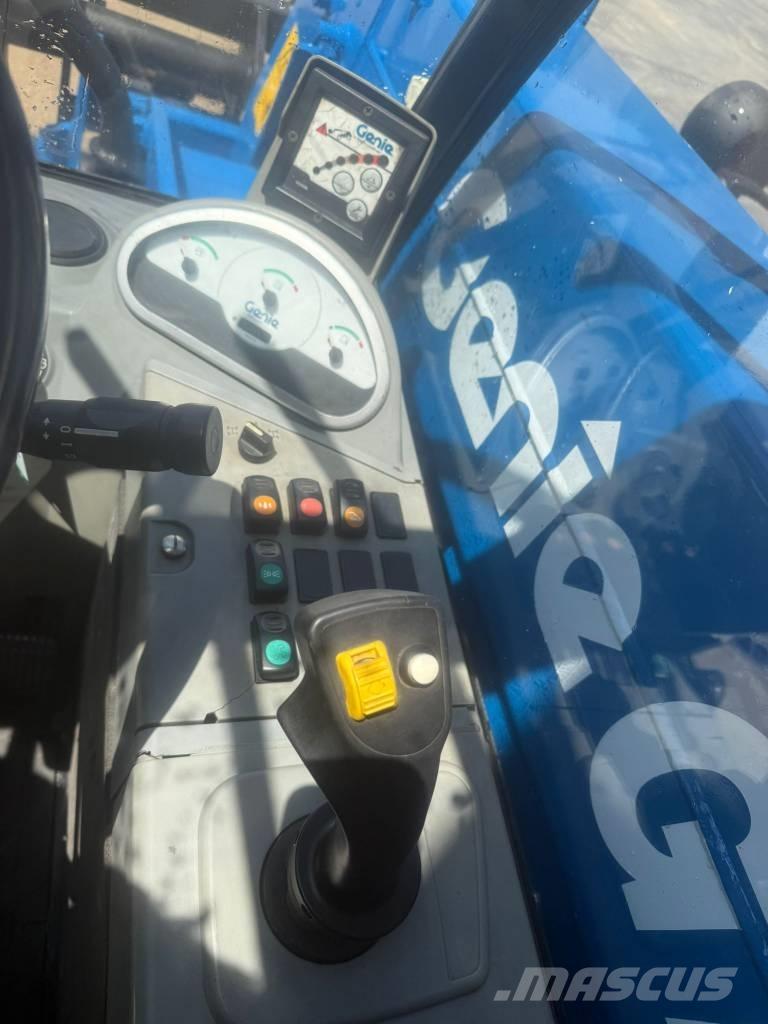 Genie GTH 2506 Manipulador telescópico