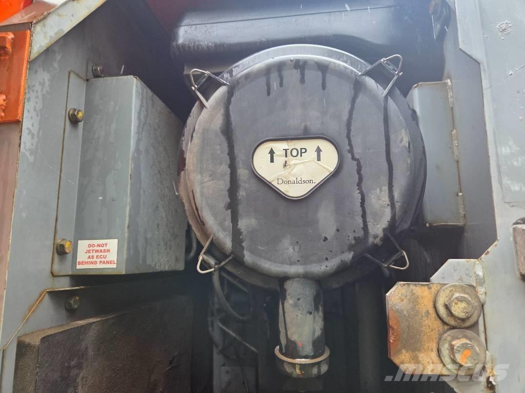 Hitachi ZX 210 LC-3 Escavadeiras de esteiras