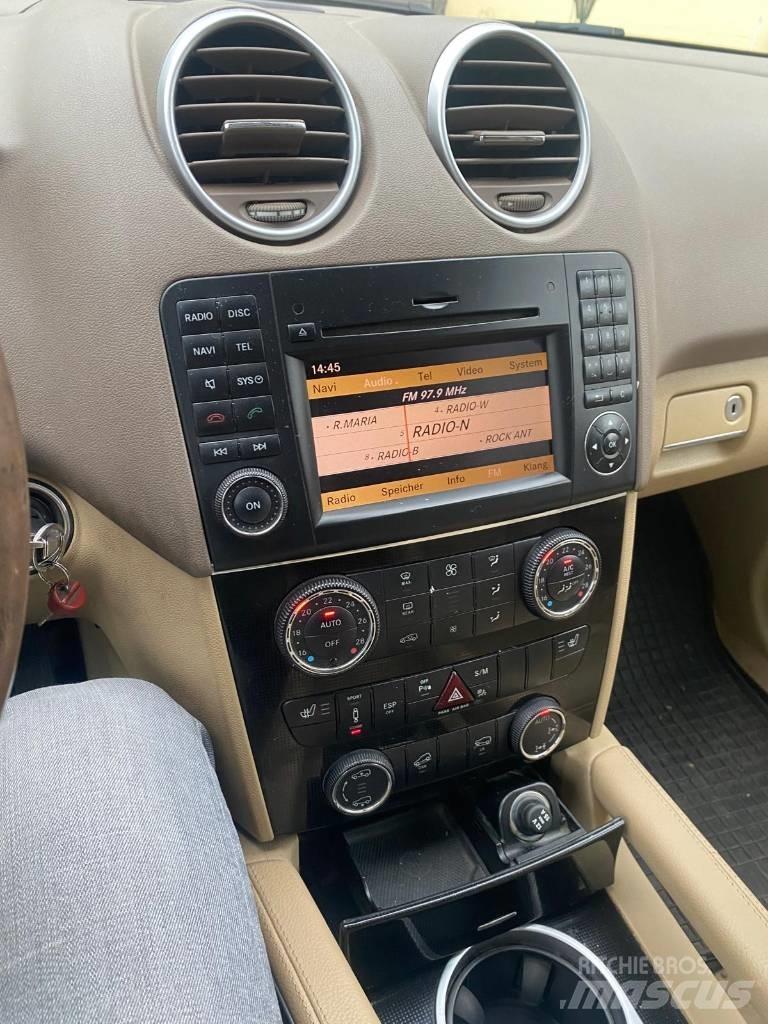 Mercedes-Benz ML 320 Automóvel