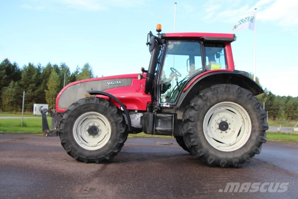 Valtra T 131 Tratores Agrícolas usados