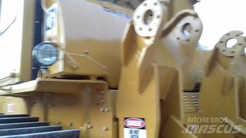 CAT D9G Dozers - Tratores rastos