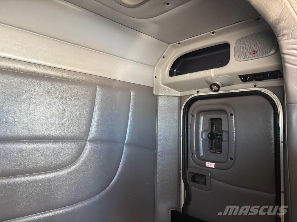 Peterbilt 389 Cavalos Mecânicos