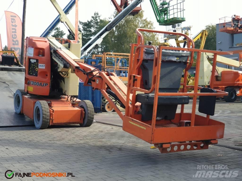 JLG E 300 AJP Elevadores braços articulados