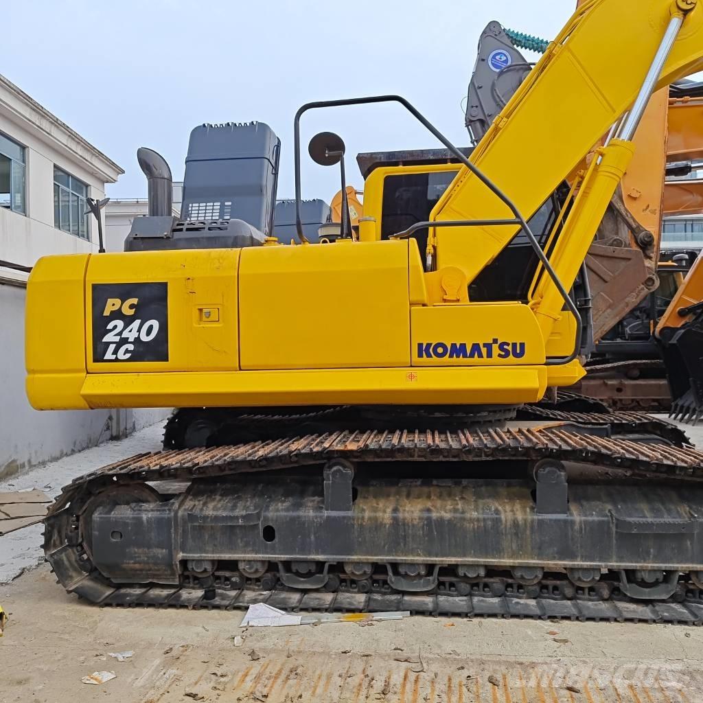 Komatsu PC240LC-8 Escavadeiras de esteiras