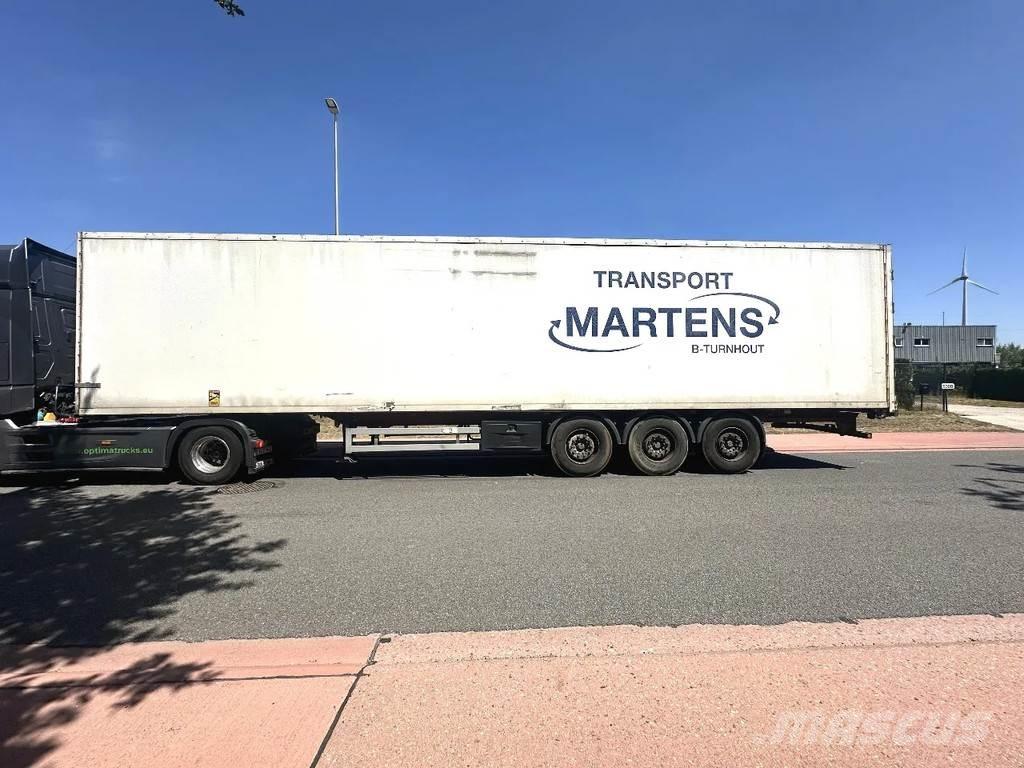 Renders 12.27 NA Semi-Reboques Caixa Fechada