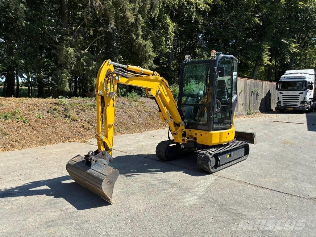 Komatsu PC26MR-5 Miniescavadeiras