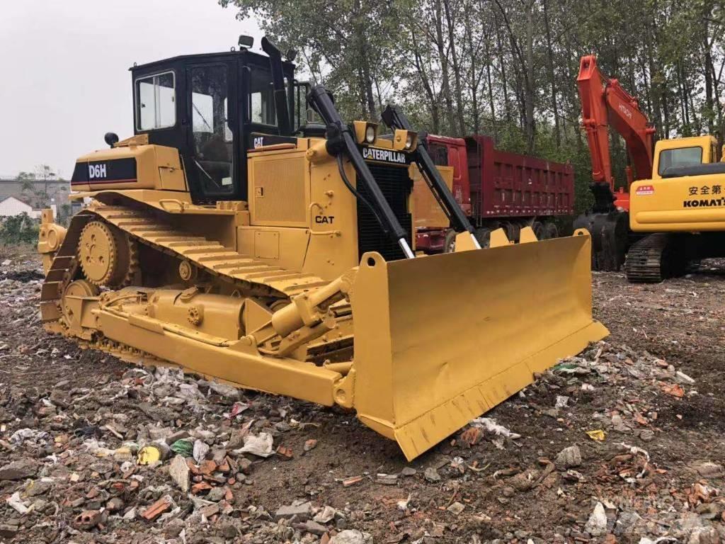 CAT D6H Dozers - Tratores rastos