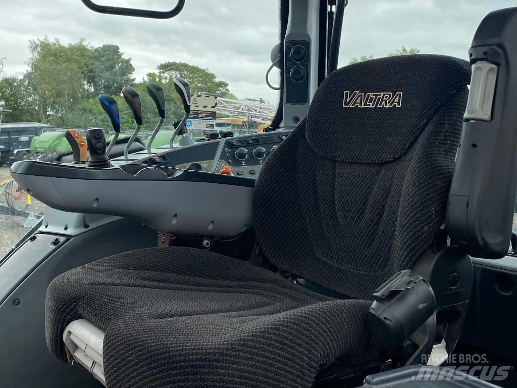 Valtra T 174EA Tratores Agrícolas usados