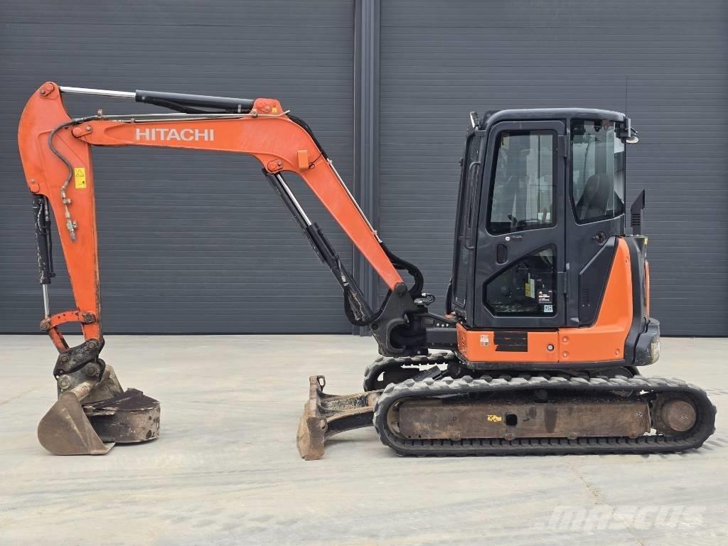 Hitachi ZX55U-5A CLR Miniescavadeiras