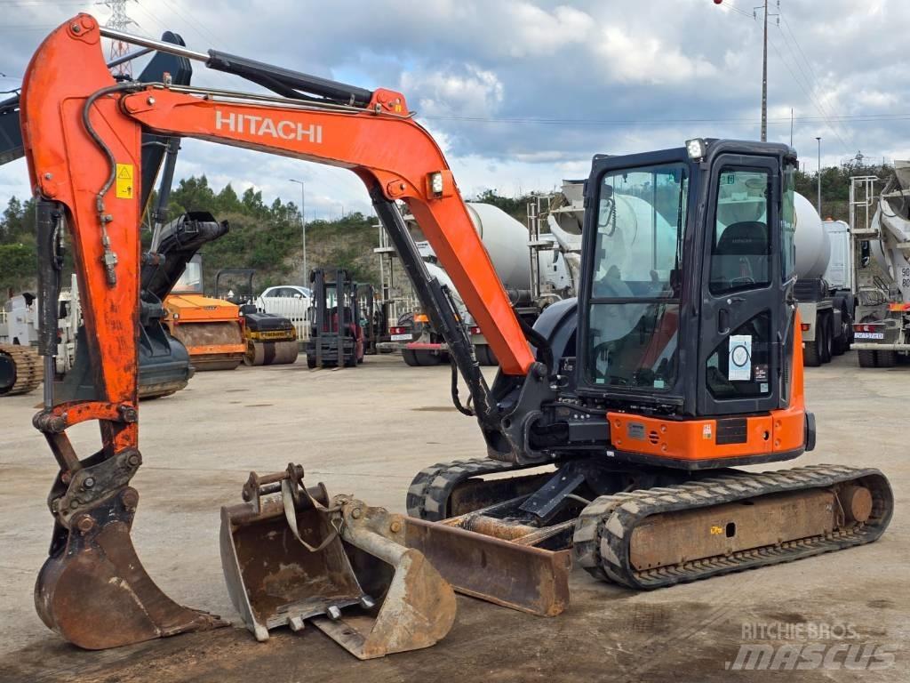 Hitachi ZX55U-5A CLR Miniescavadeiras