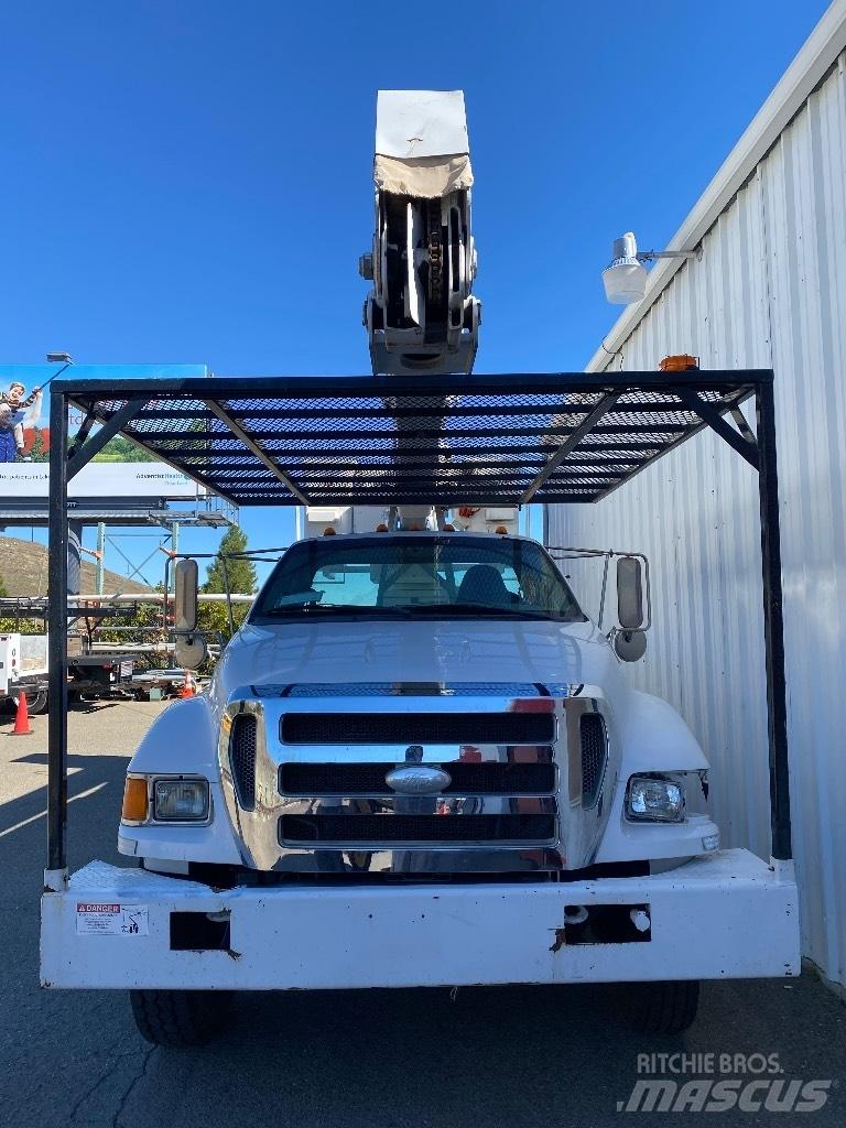 Ford F 750 SD Plataformas aéreas montadas em camião