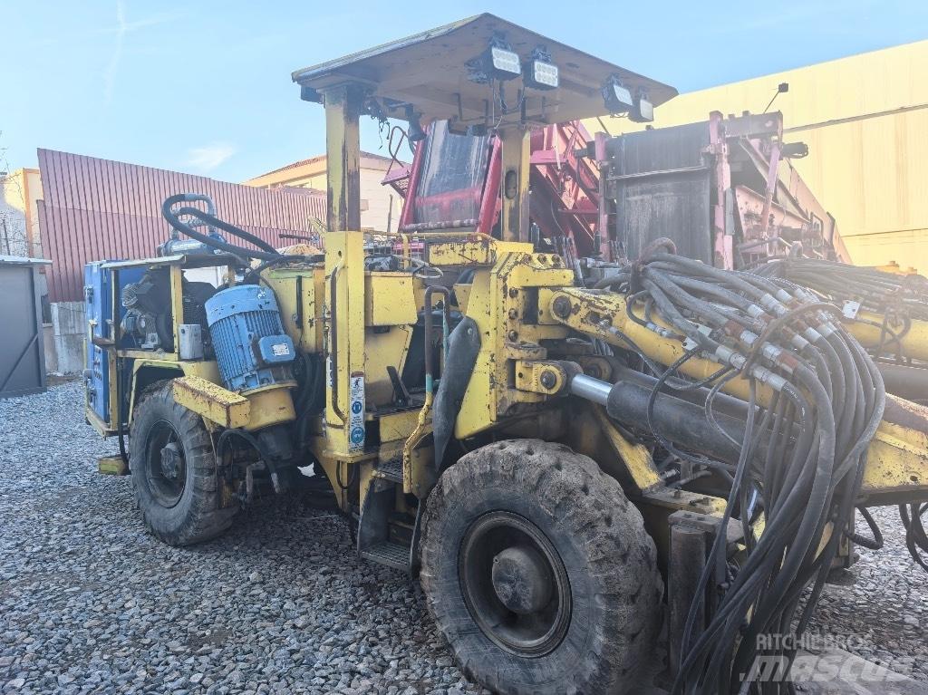 Atlas Copco H 282 Perfuradoras de superfície