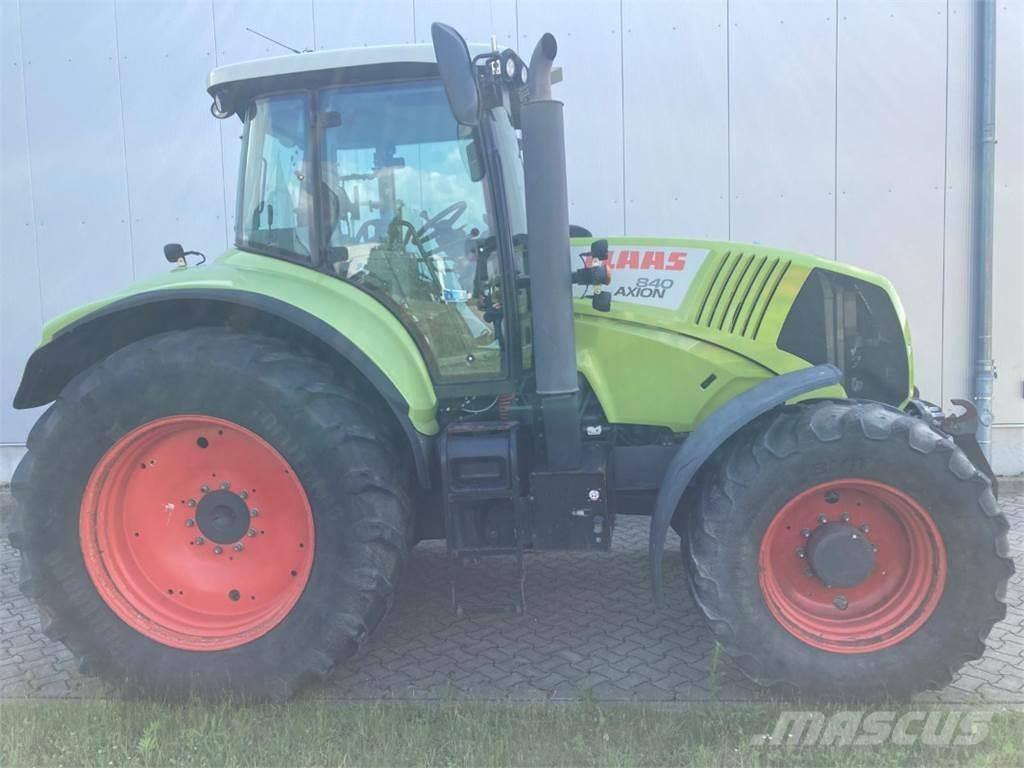 CLAAS AXION 840 Tratores Agrícolas usados