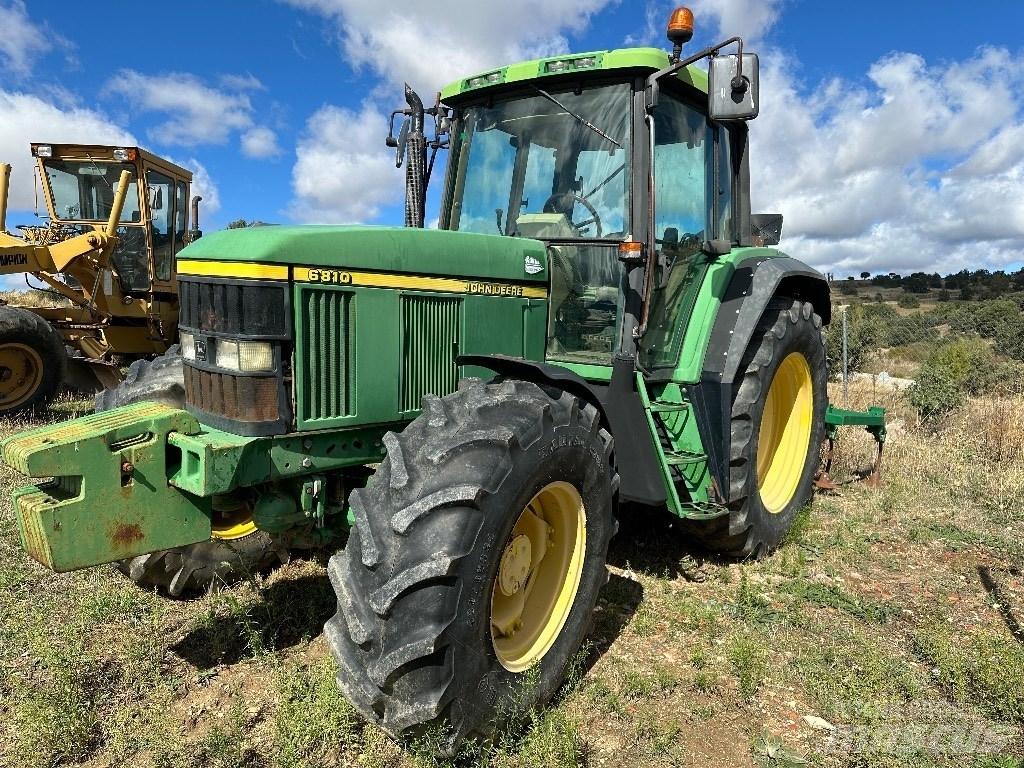 John Deere 6810 Tratores Agrícolas usados