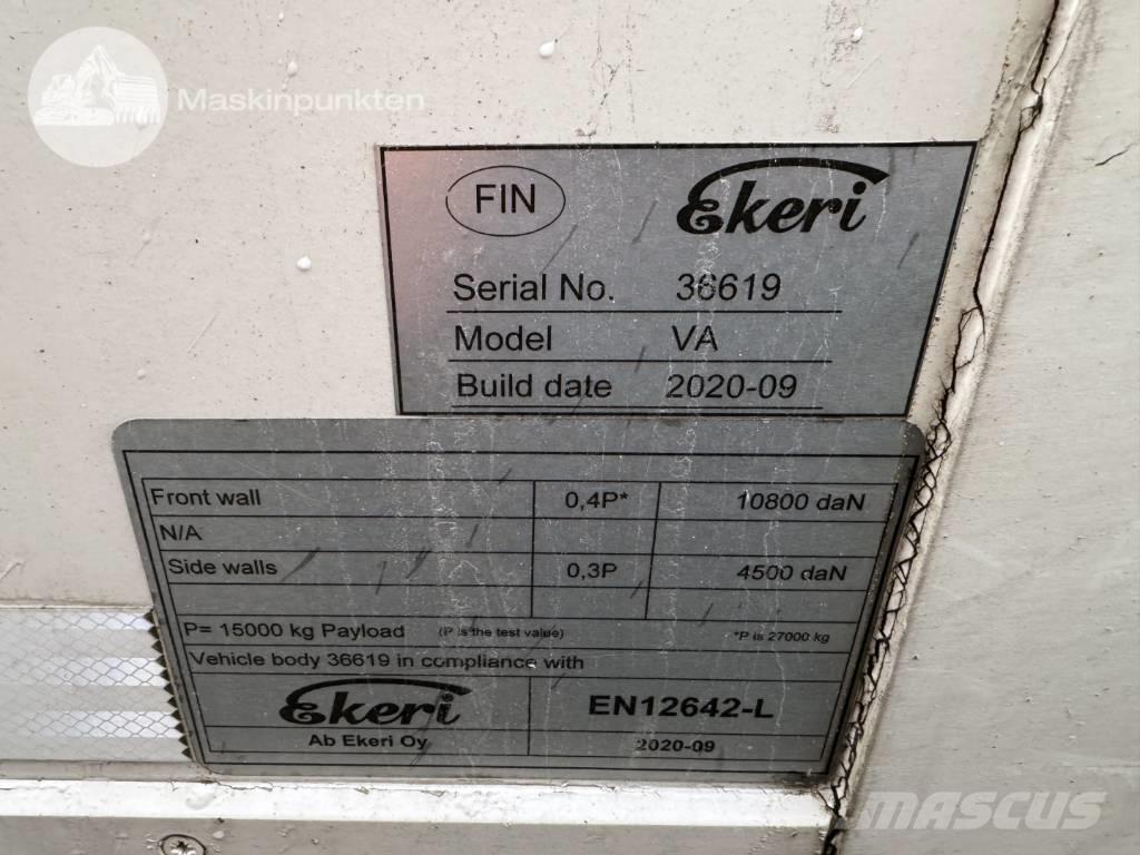 Volvo FH 500 Caminhões de caixa fechada