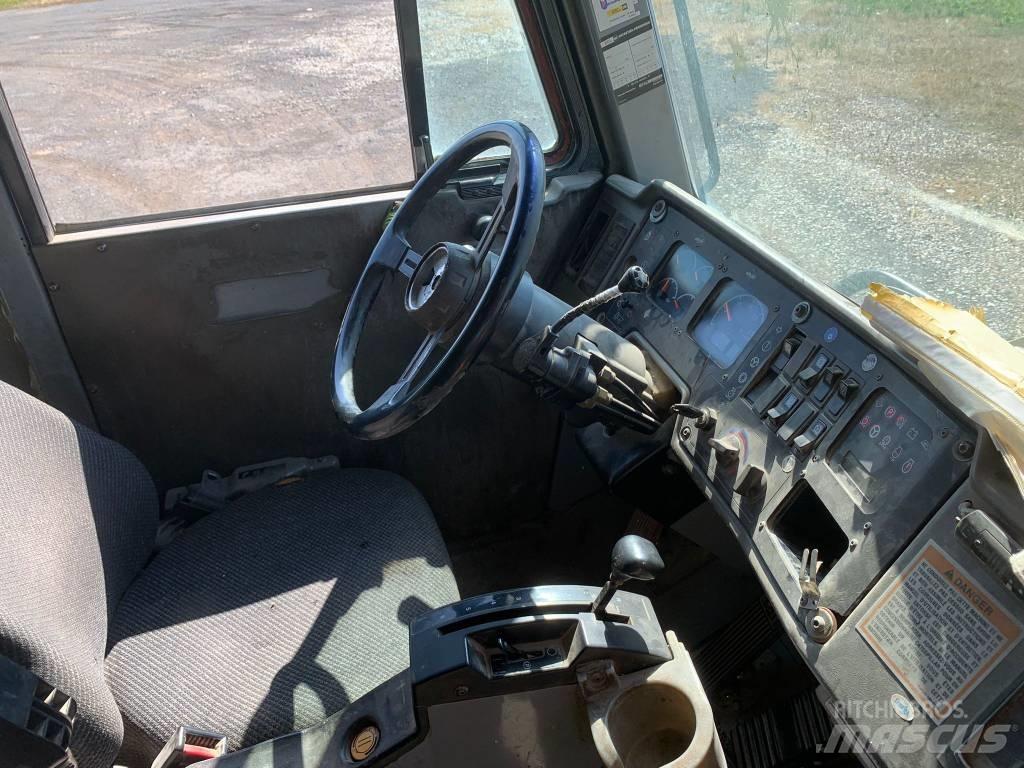 CAT 771 D Camiőes basculantes rígidos