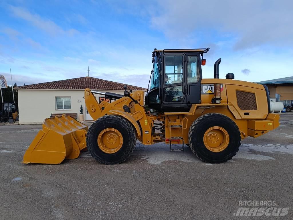 CAT 930M Carregadeiras de rodas