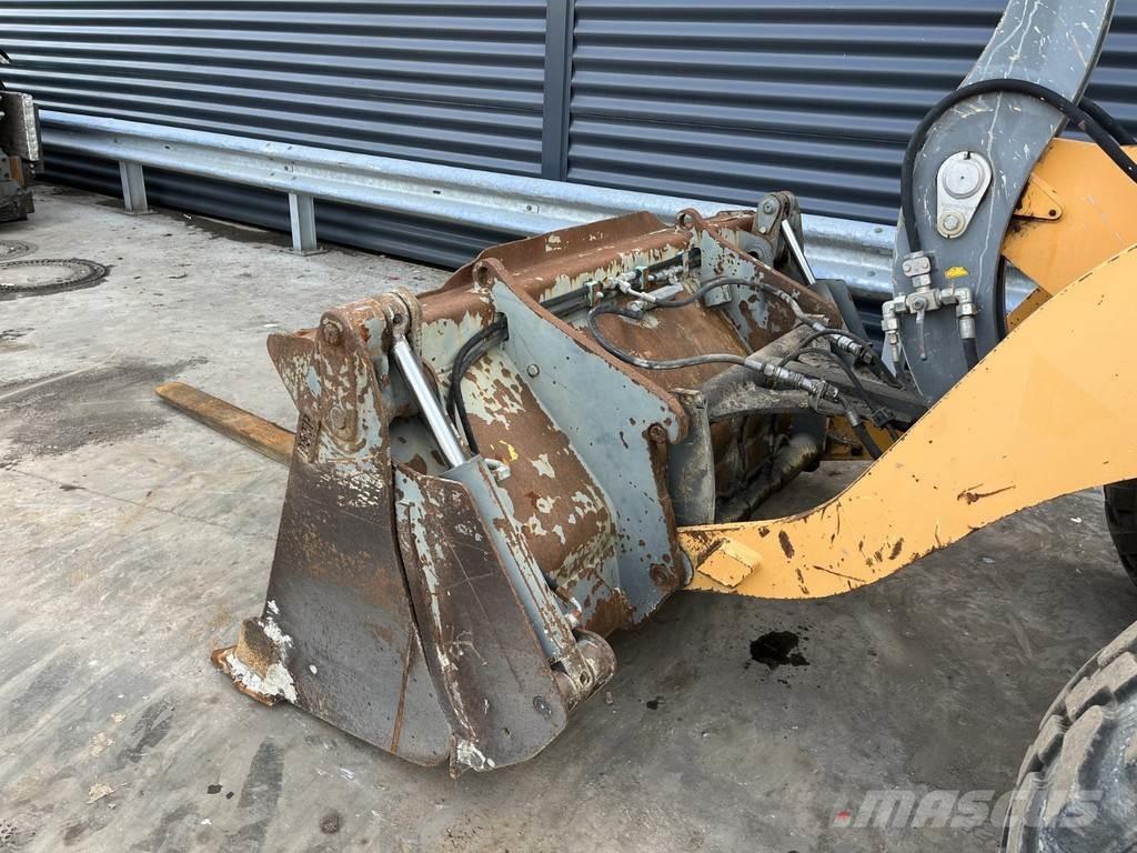 Liebherr L 506 Carregadeiras de rodas