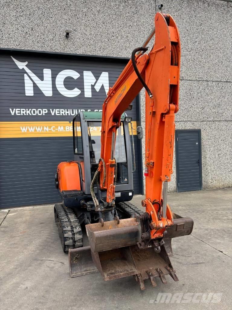Hitachi ZX 30 Miniescavadeiras