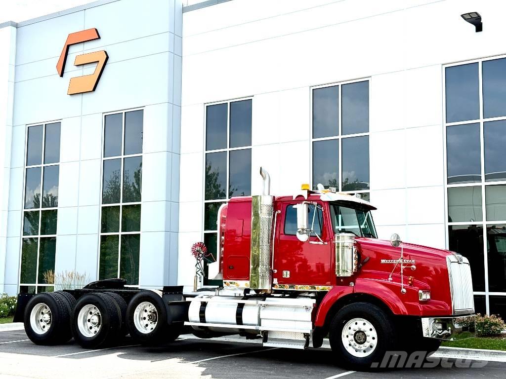 Western Star 4900 SB Cavalos Mecânicos