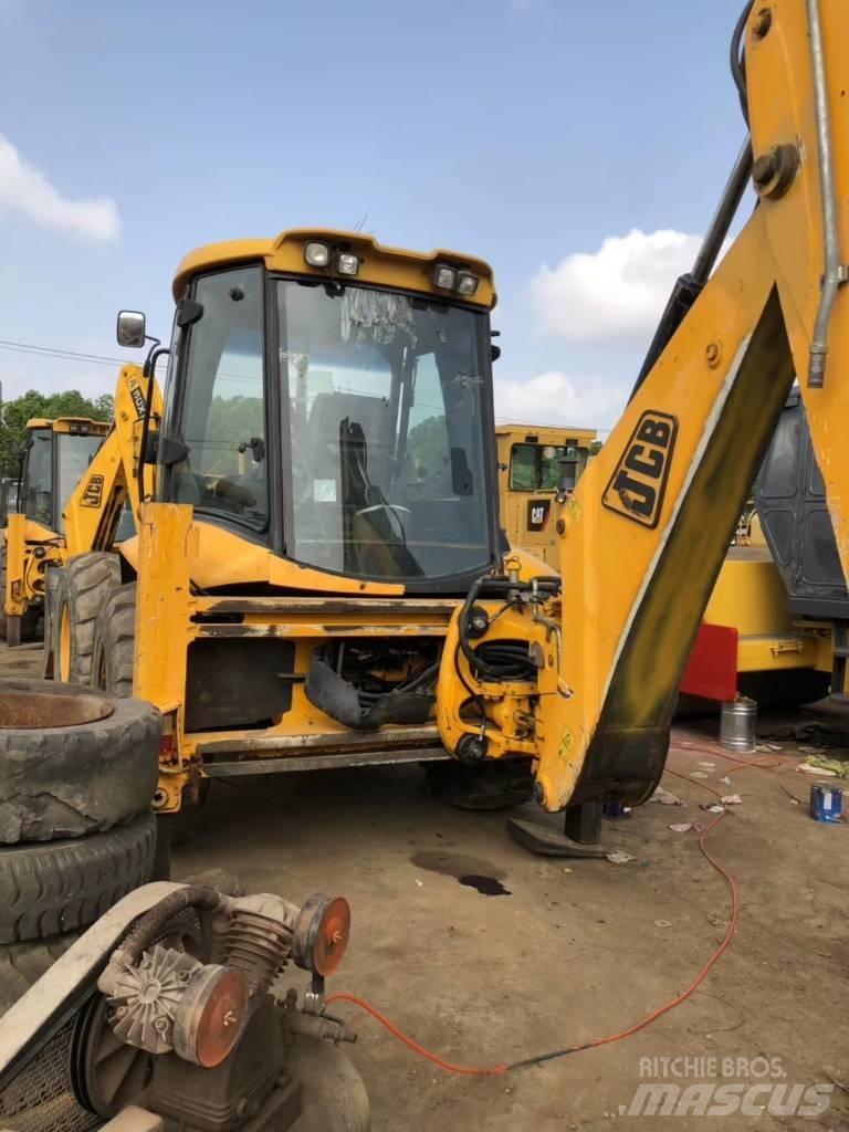 JCB 4 CX Retroescavadeiras